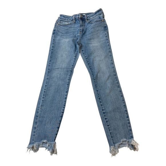 Judy Blue JB8843 Shark-bite Frayed Hem High Rise Medium Wash Jeans Size 3/26 - Picture 1 of 13